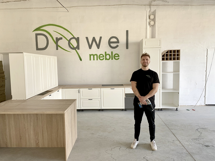 Siłę Drawela stanowi zespół stolarzy z zacięciem artystycznym. Fot. Drawel Meble