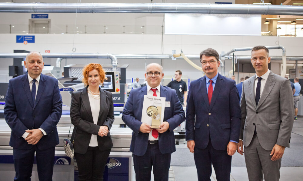 Nagrodzeni Złotym Medalem 2021. Fot. Materiały organizatora