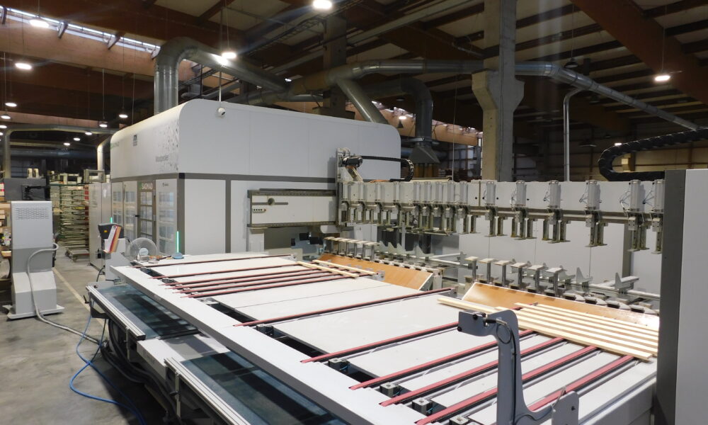 Centrum sterowane numerycznie Woodpecker 15/3 marki SAMOAD dostarczone przez firmę ITA w 2021 roku