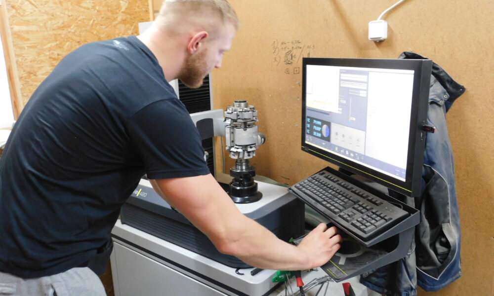 Centrum sterowane numerycznie Woodpecker 15/3 marki SAMOAD dostarczone przez firmę ITA w 2021 roku