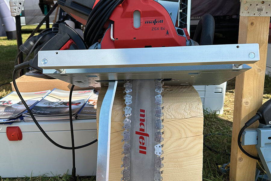 Piła łańcuchowa ZSX Ec, tnie tak, jak piła tarczowa. Fot. Kurier Drzewny