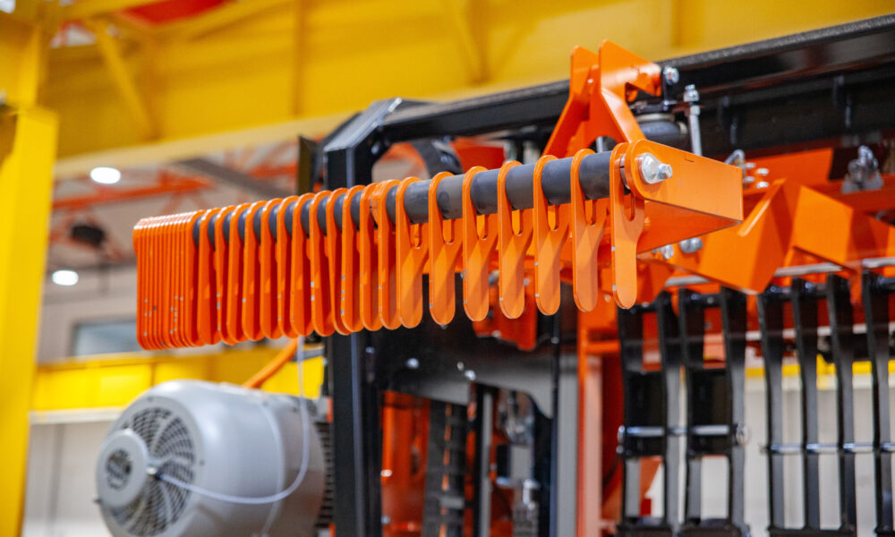 Wood-Mizer wprowadza na rynek WM5500: przemysłowy trak nowej generacji o zwiększonej wydajności i zaawansowanej technologii